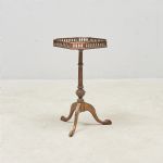 1700 4353 LAMP TABLE